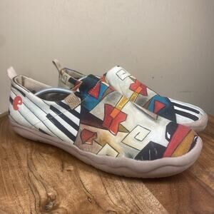 UIN Toledo Womens Brown Size 10.5 RARE Music Piano Abstract Art Graphic Shoes